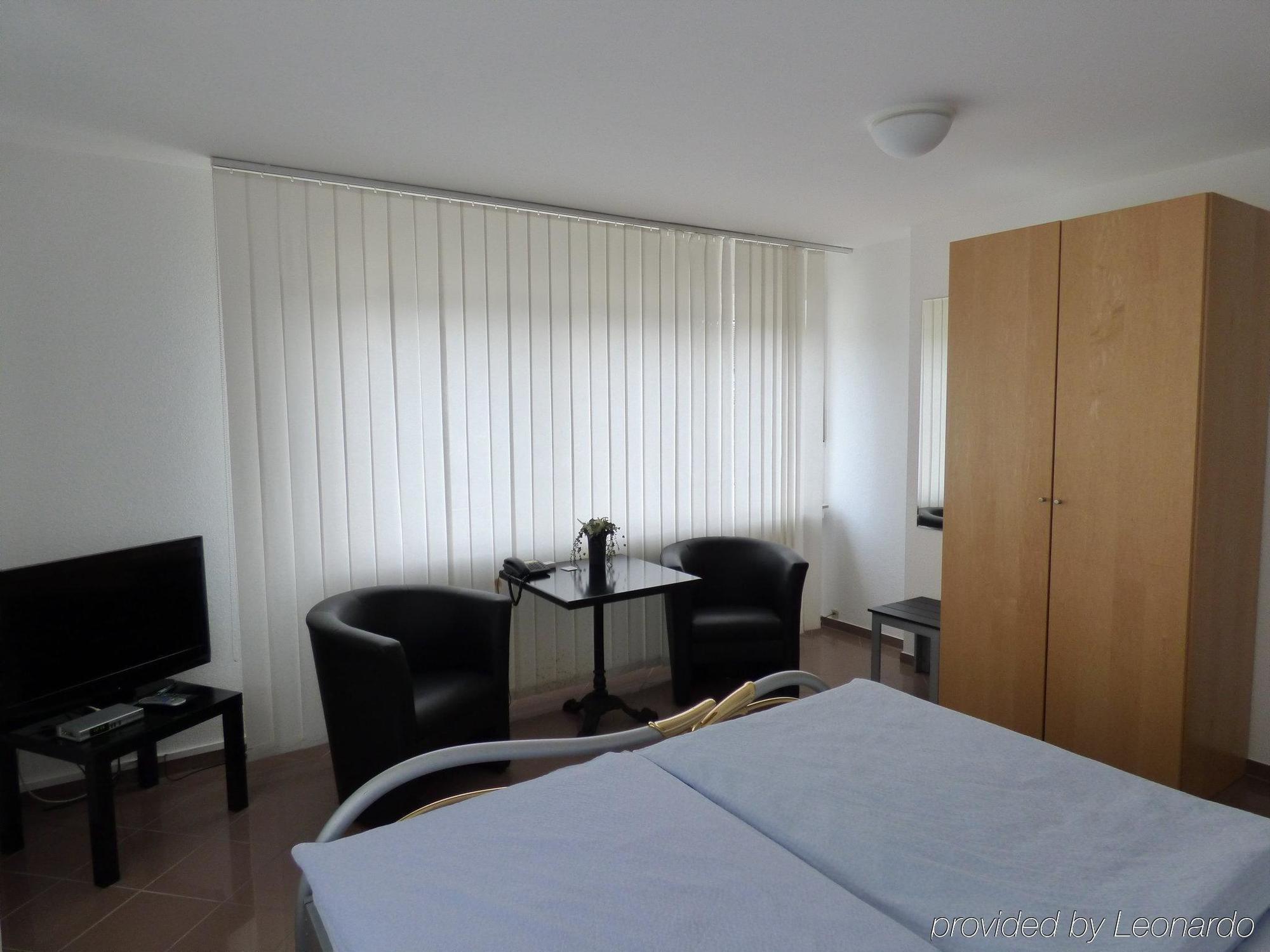 Hotel Alt Buettgen Kaarst Ngoại thất bức ảnh