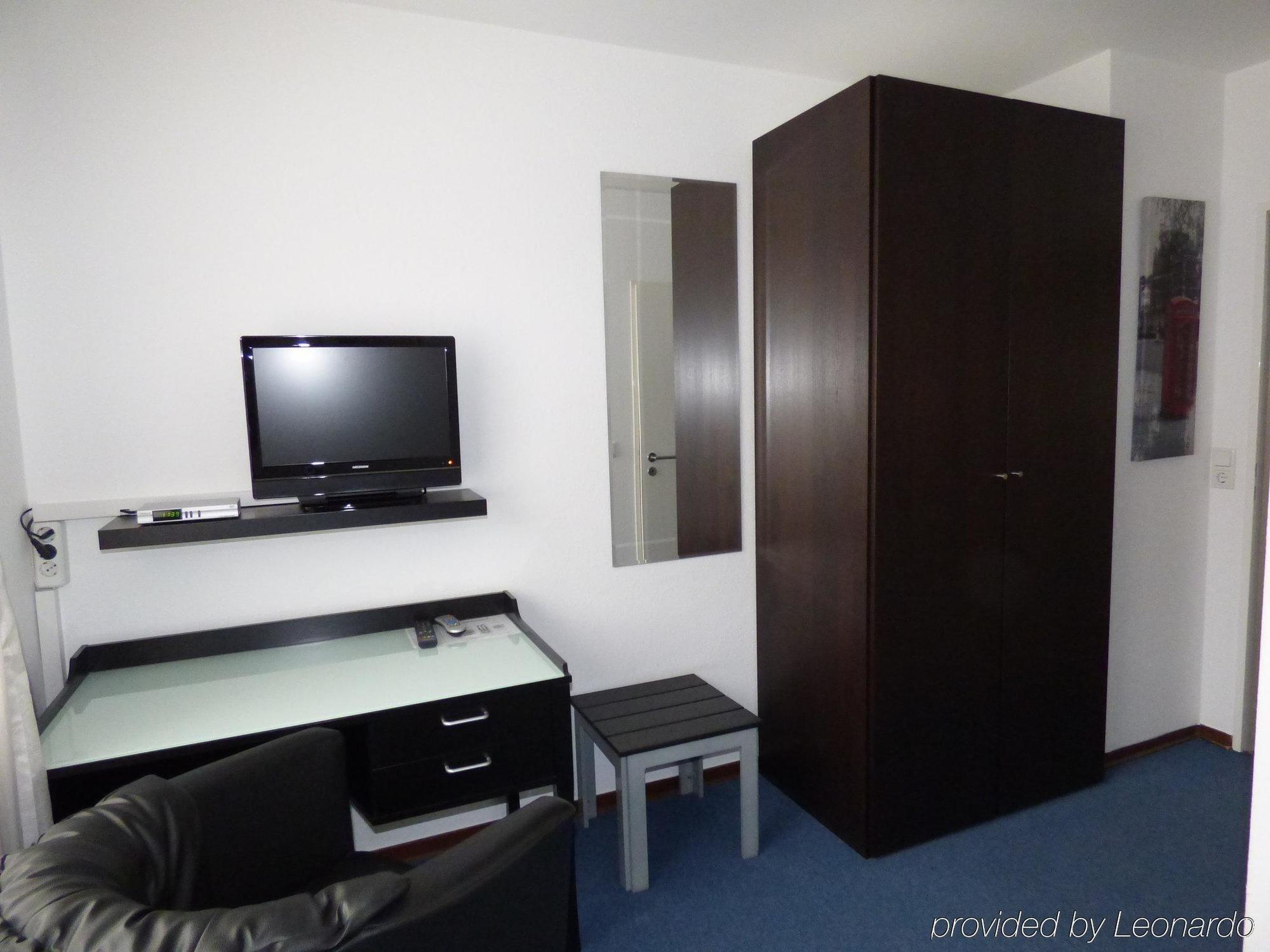Hotel Alt Buettgen Kaarst Ngoại thất bức ảnh