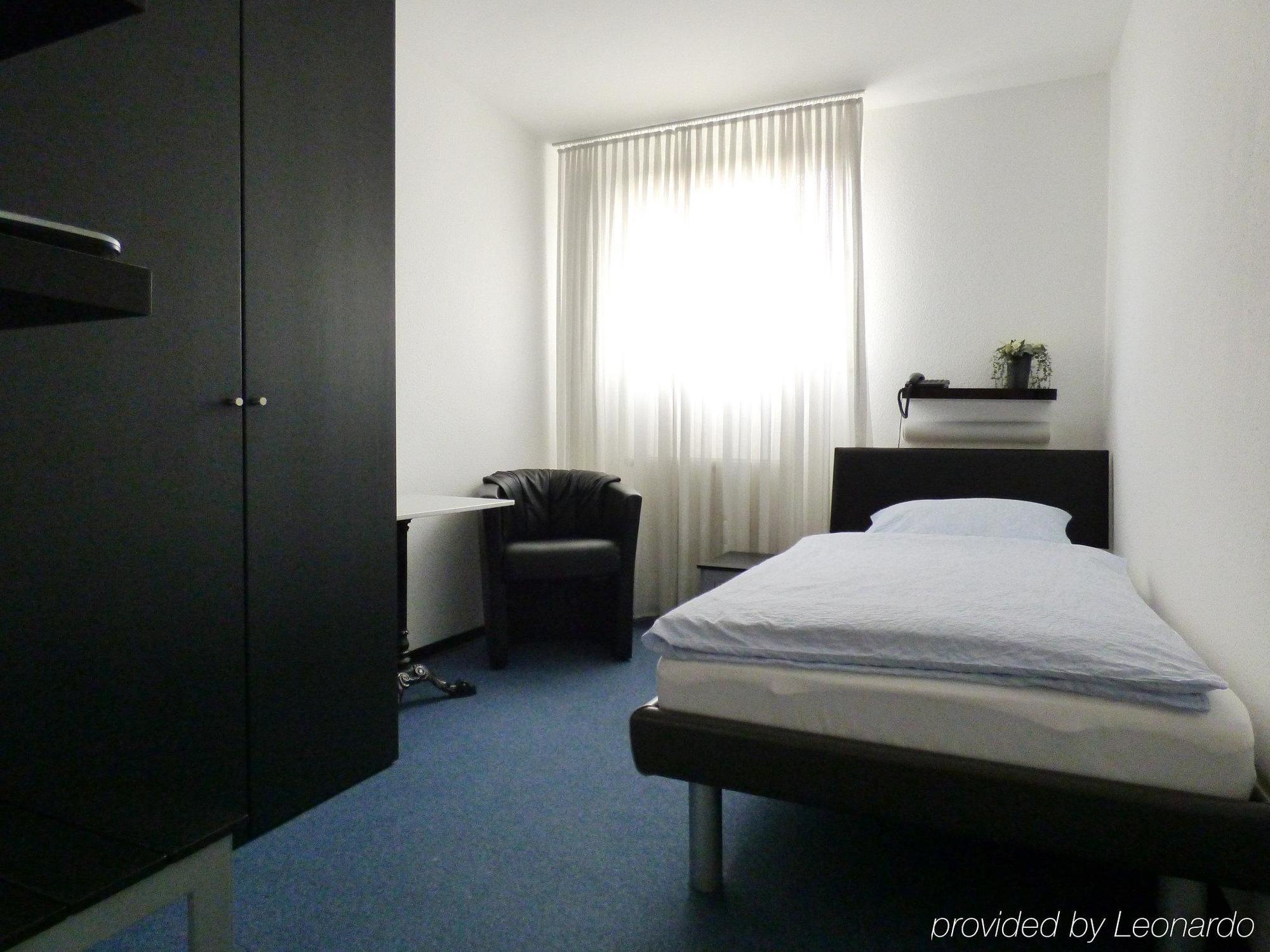 Hotel Alt Buettgen Kaarst Ngoại thất bức ảnh