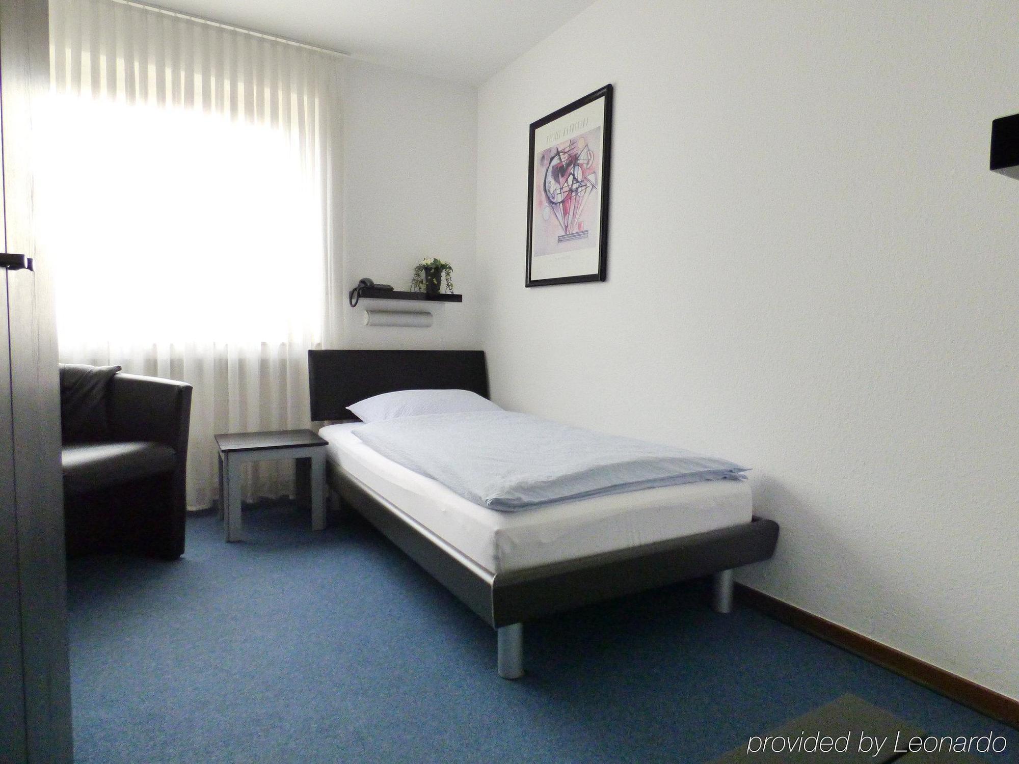 Hotel Alt Buettgen Kaarst Ngoại thất bức ảnh