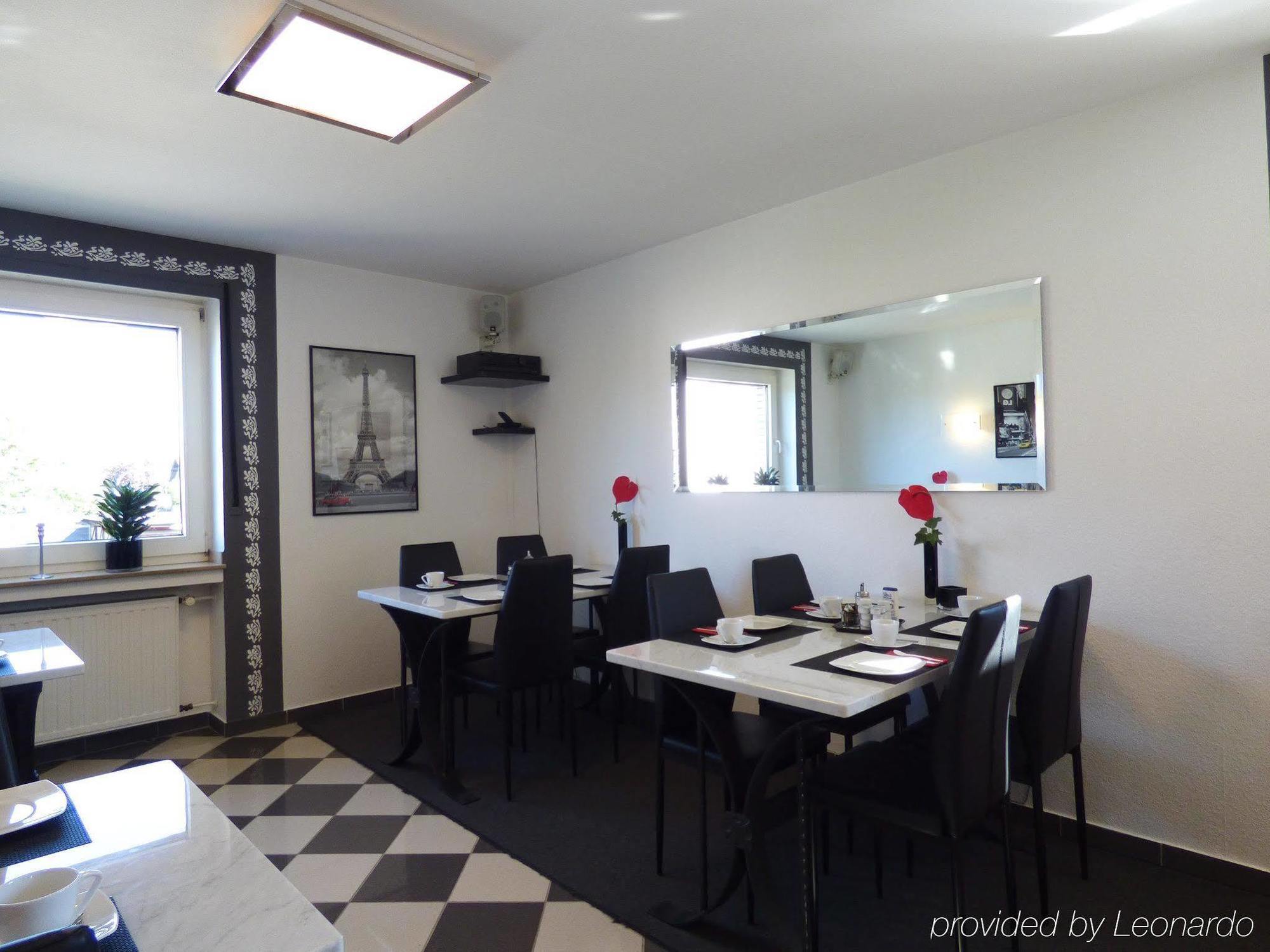 Hotel Alt Buettgen Kaarst Ngoại thất bức ảnh