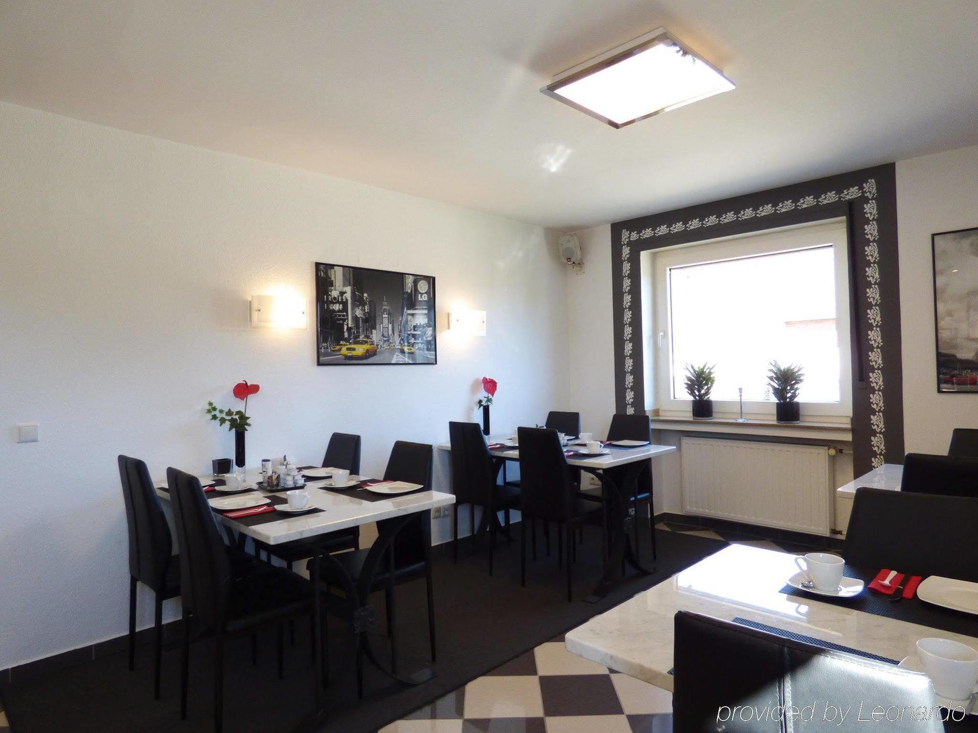 Hotel Alt Buettgen Kaarst Ngoại thất bức ảnh