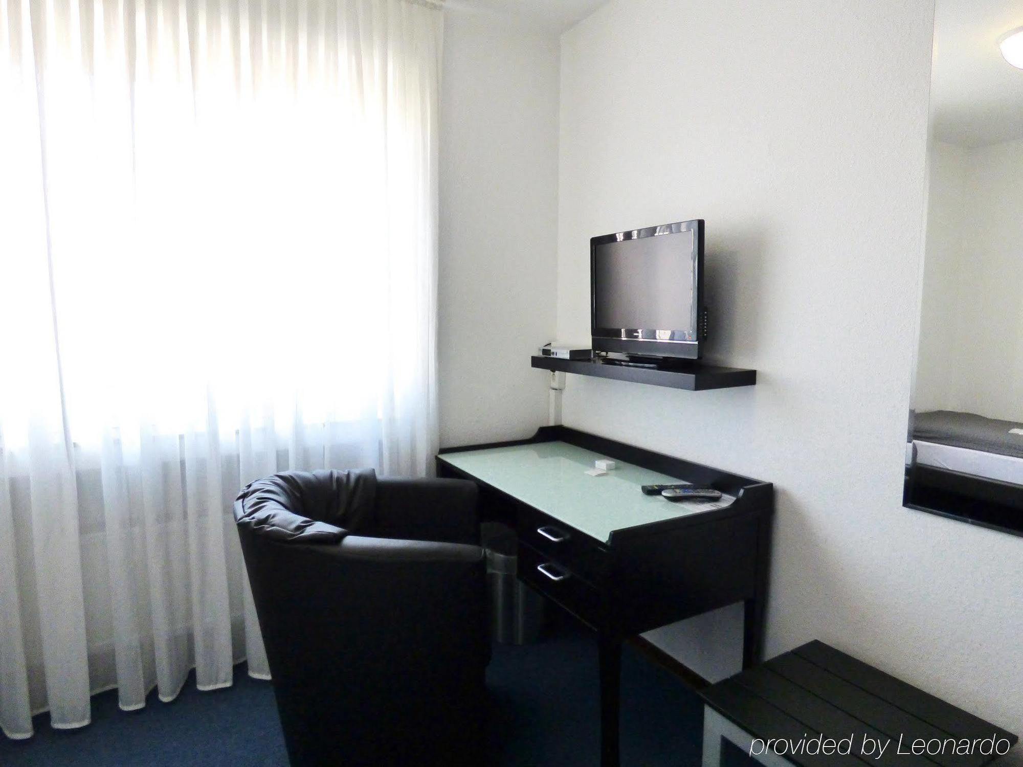 Hotel Alt Buettgen Kaarst Ngoại thất bức ảnh
