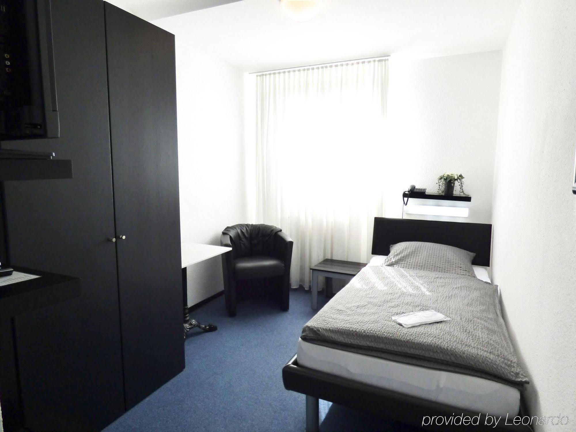 Hotel Alt Buettgen Kaarst Ngoại thất bức ảnh